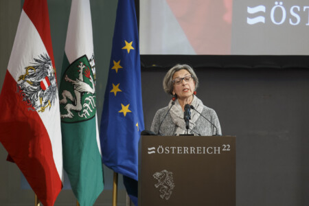 20.10.2016, AUT, Alte Universität, Graz, ÖSTERREICH 22 - Überlegungen zur Zukunft unserer Republik, im Bild: Elisabeth Freismuth; FOTOCREDIT: ERWIN SCHERIAU