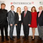 18.10.2018, AUT, Alte Universität, Hofgasse, Graz, ÖSTERREICH 22, im Bild: Herwig Hösele, Gottfried Haber, Antonella Mei-Pochtler, LH Hermann Schützenhöfer, Sandra Thier, Franz Fischler; FOTOCREDIT: steiermark.at/SCHERIAU
(Bilder bei Quellenangabe honorarfrei)