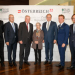 18.10.2018, AUT, Alte Universität, Hofgasse, Graz, ÖSTERREICH 22, im Bild: Herwig Hösele, Franz Kainersdorfer, LH Hermann Schützenhöfer, Barbara Frischmuth, Christian Kircher, Georg Knill, Klement Tockner; FOTOCREDIT: steiermark.at/SCHERIAU
(Bilder bei Quellenangabe honorarfrei)